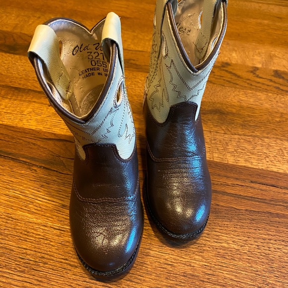 Old West toddler cowboy boots. Never worn, in box - Picture 4 of 8